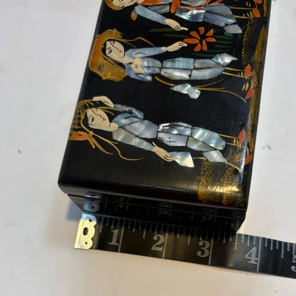vintage Japanese black lacquer jewelry box intricate mother-of-pearl - Picture 4 of 12